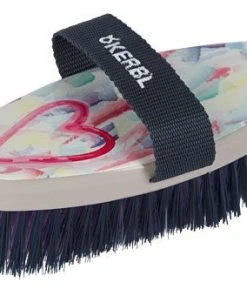 Shop-halona Reitsport Pferdekardätsche Heart&Soul Mit Polyesterborsten Kerbl